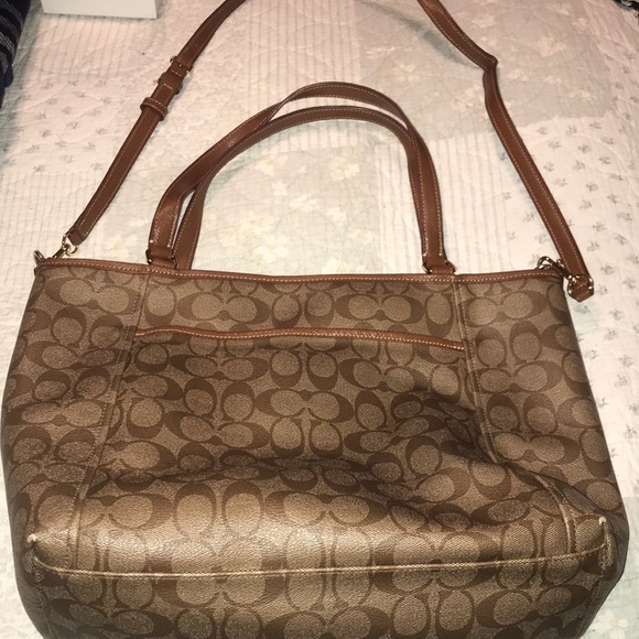 Coach Purse - Picture 6 of 8